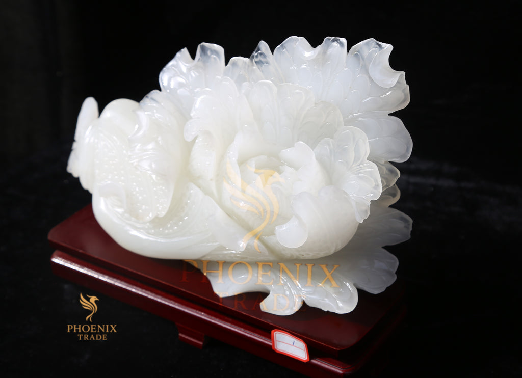 White Marble-Like Cabbage Sculpture (standard)